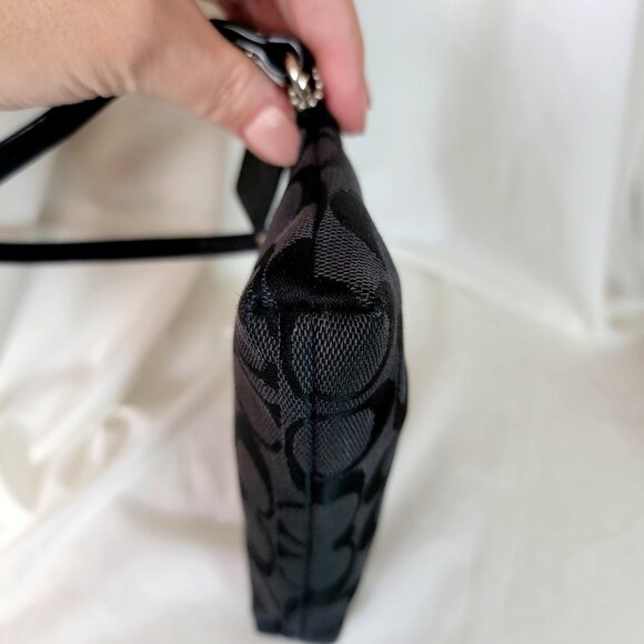 Coach Signature Black Zip Wristlet NWOT, Retails: $230 - Picture 5 of 8
